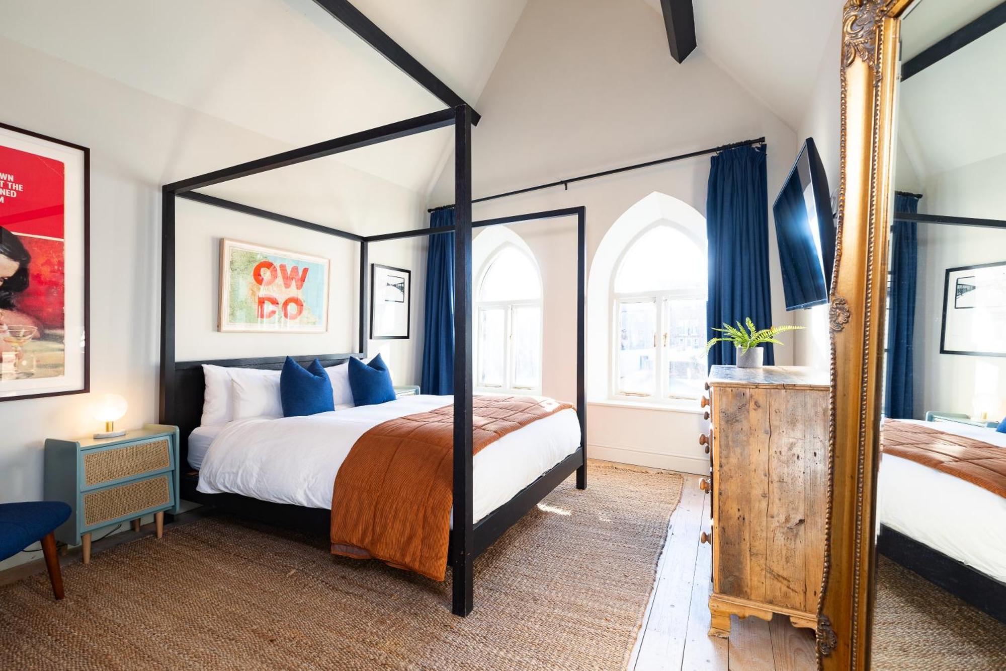 Stylish Seaside Home With King Beds And Parking Scarborough Exterior photo